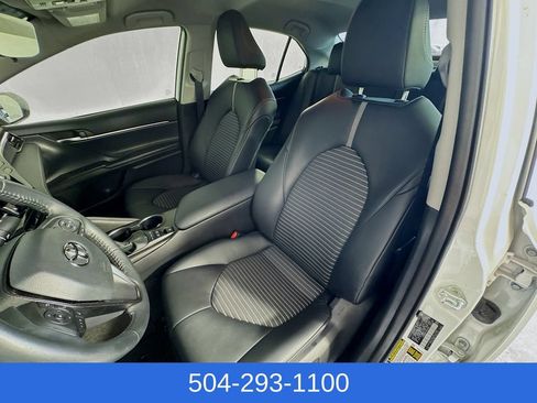 Used 2023 Toyota Camry SE FWD image 21