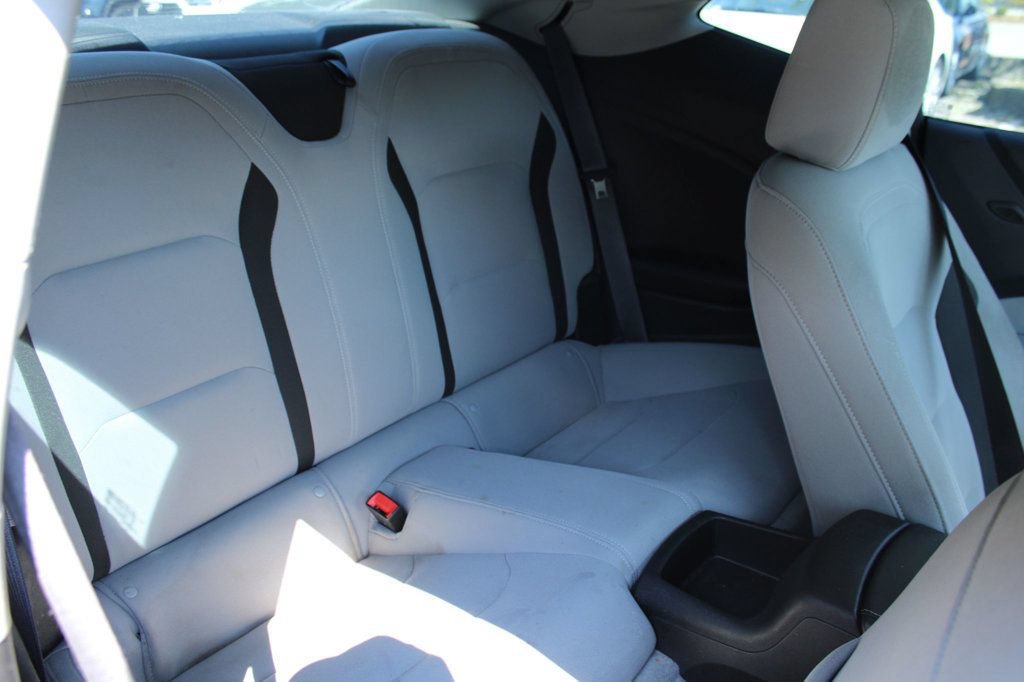 Used 2016 Chevrolet Camaro LT RWD image 28