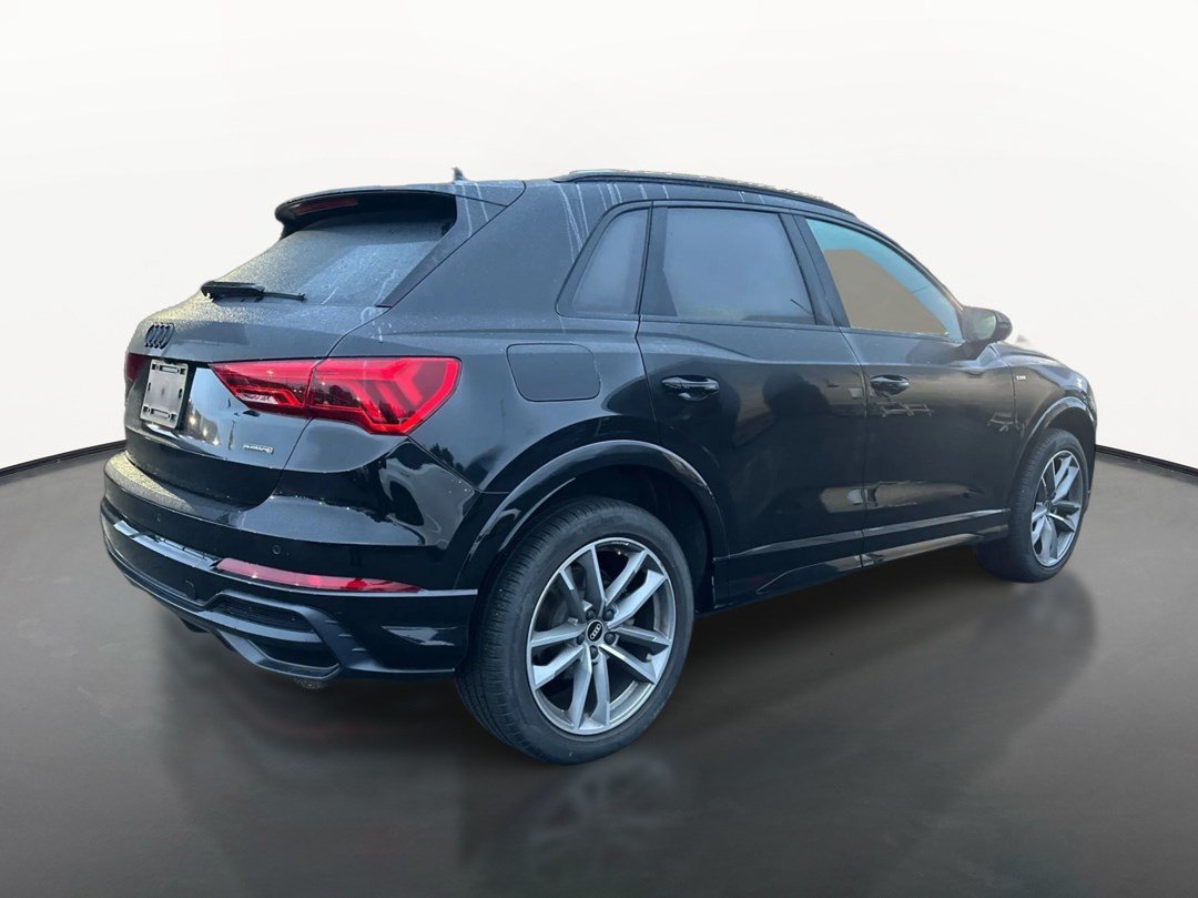 Used 2021 Audi Q3 2.0T Premium Plus w/ Premium Plus Package AWD/4WD image 3