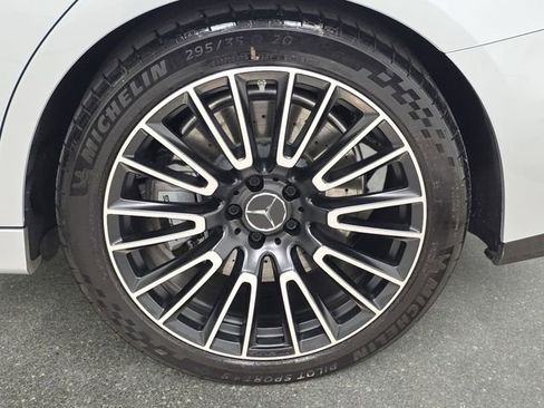 Used 2025 Mercedes-Benz E 53 AMG e 4MATIC Sedan image 33