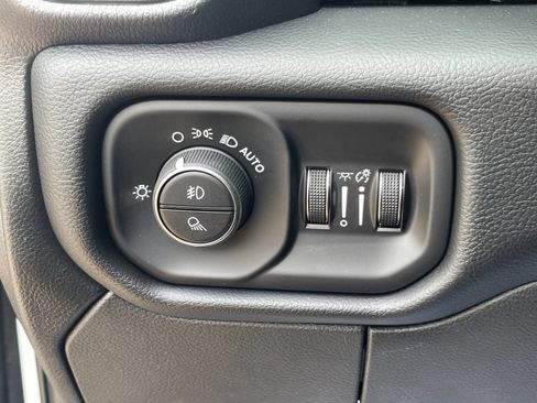 New 2027 RAM 2500 Laramie AWD/4WD image 30