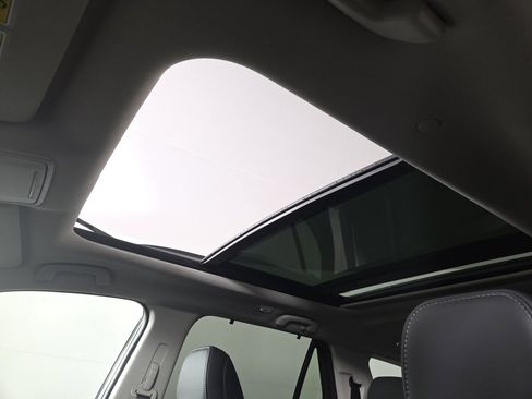 New 2026 Honda Pilot Touring image 4