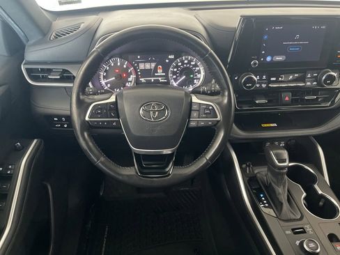 Used 2023 Toyota Highlander XSE AWD/4WD image 34