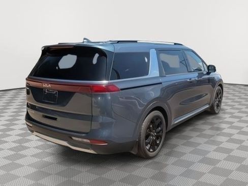 Used 2022 Kia Carnival SX Prestige image 6