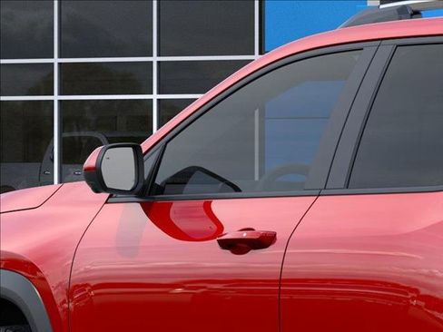 New 2026 Chevrolet Equinox LT w/ Convenience Package II image 12