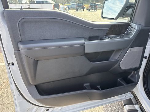 Used 2023 Ford F150 Lariat w/ Equipment Group 502A High image 10