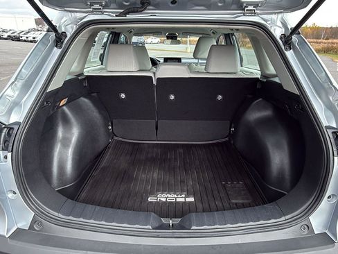 Used 2022 Toyota Corolla Cross L image 20