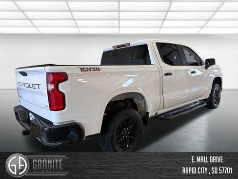 Used 2019 Chevrolet Silverado 1500 LT Trail Boss w/ Convenience Package image 5