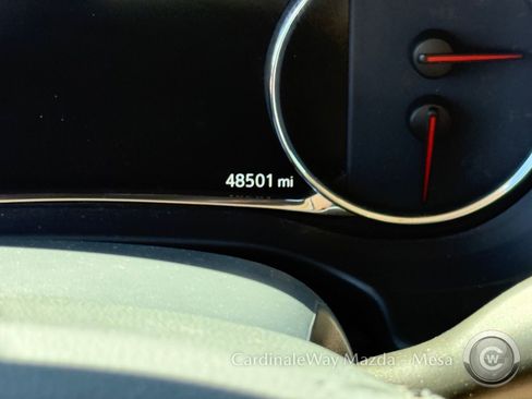 Used 2023 GMC Acadia Denali image 12