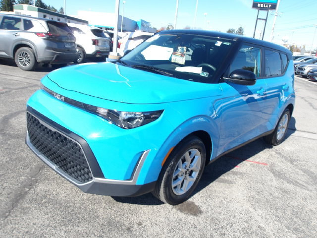 Used 2025 Kia Soul S FWD image 3
