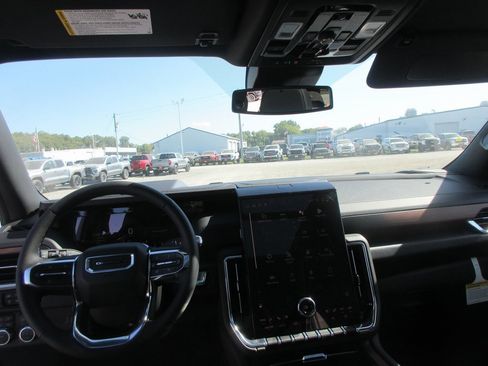 New 2026 GMC Yukon XL Denali w/ Sun & Power Step Package image 16