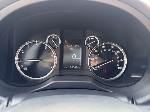 Used 2023 Lexus GX 460 Premium w/ Premium Package image 15