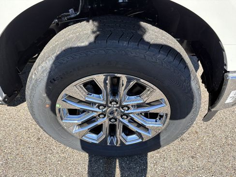 New 2026 Ford F150 Lariat image 13