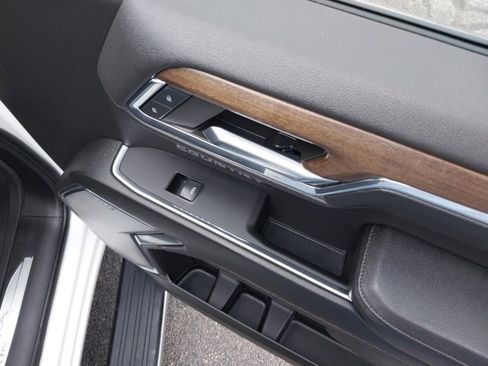 Used 2024 Chevrolet Silverado 1500 High Country image 21