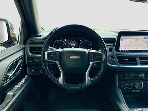 Used 2021 Chevrolet Suburban Premier w/ Premium Package image 25