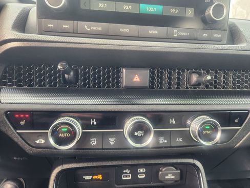 Used 2023 Honda CR-V EX image 23