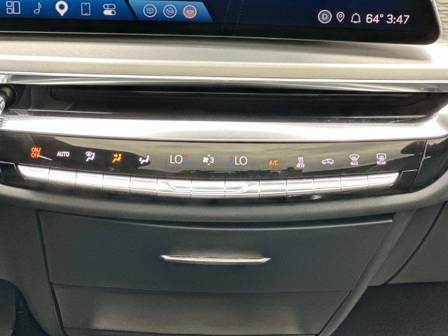 Certified 2025 Cadillac Lyriq Luxury AWD/4WD image 4