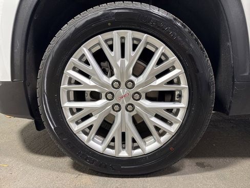 Used 2024 GMC Acadia Elevation AWD/4WD image 35