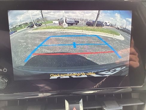 Used 2025 Toyota Corolla LE FWD image 17