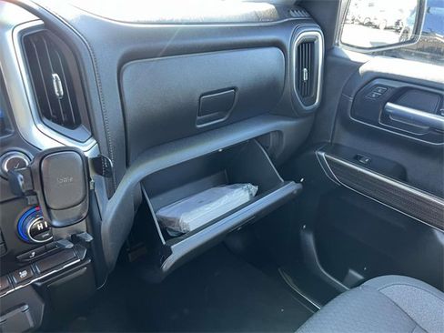 Used 2020 Chevrolet Silverado 1500 LT w/ All-Star Edition image 35