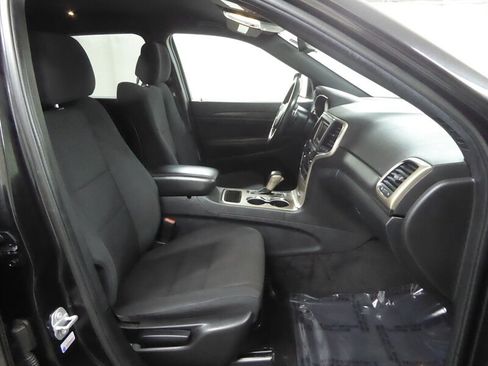 Used 2016 Jeep Grand Cherokee Laredo w/ Quick Order Package 23E image 23