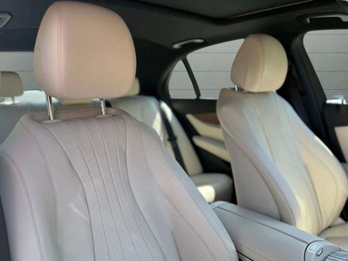 Used 2021 Mercedes-Benz E 350 Sedan image 17