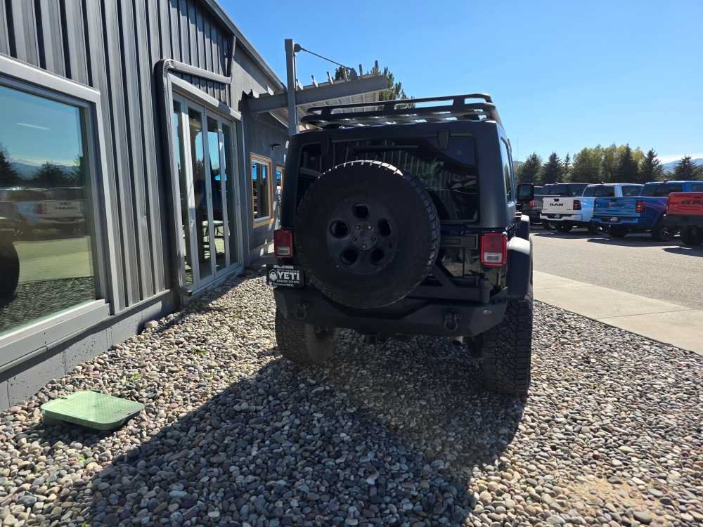 Used 2016 Jeep Wrangler Unlimited Rubicon AWD/4WD image 5