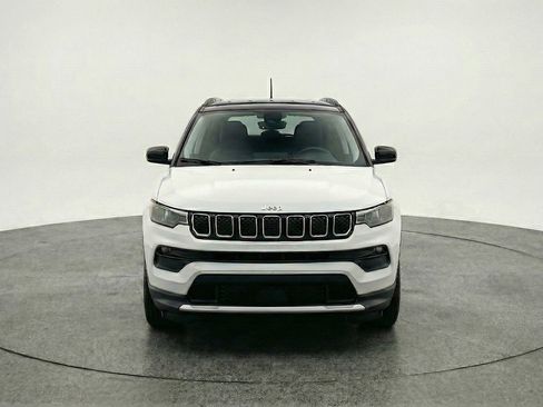 Used 2025 Jeep Compass Limited image 2