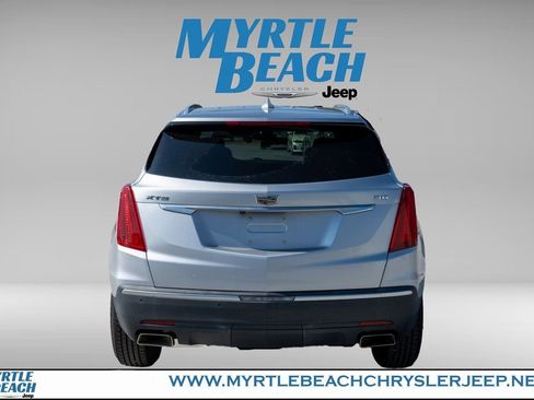 Used 2017 Cadillac XT5 Luxury w/ Driver Awareness Package image 5