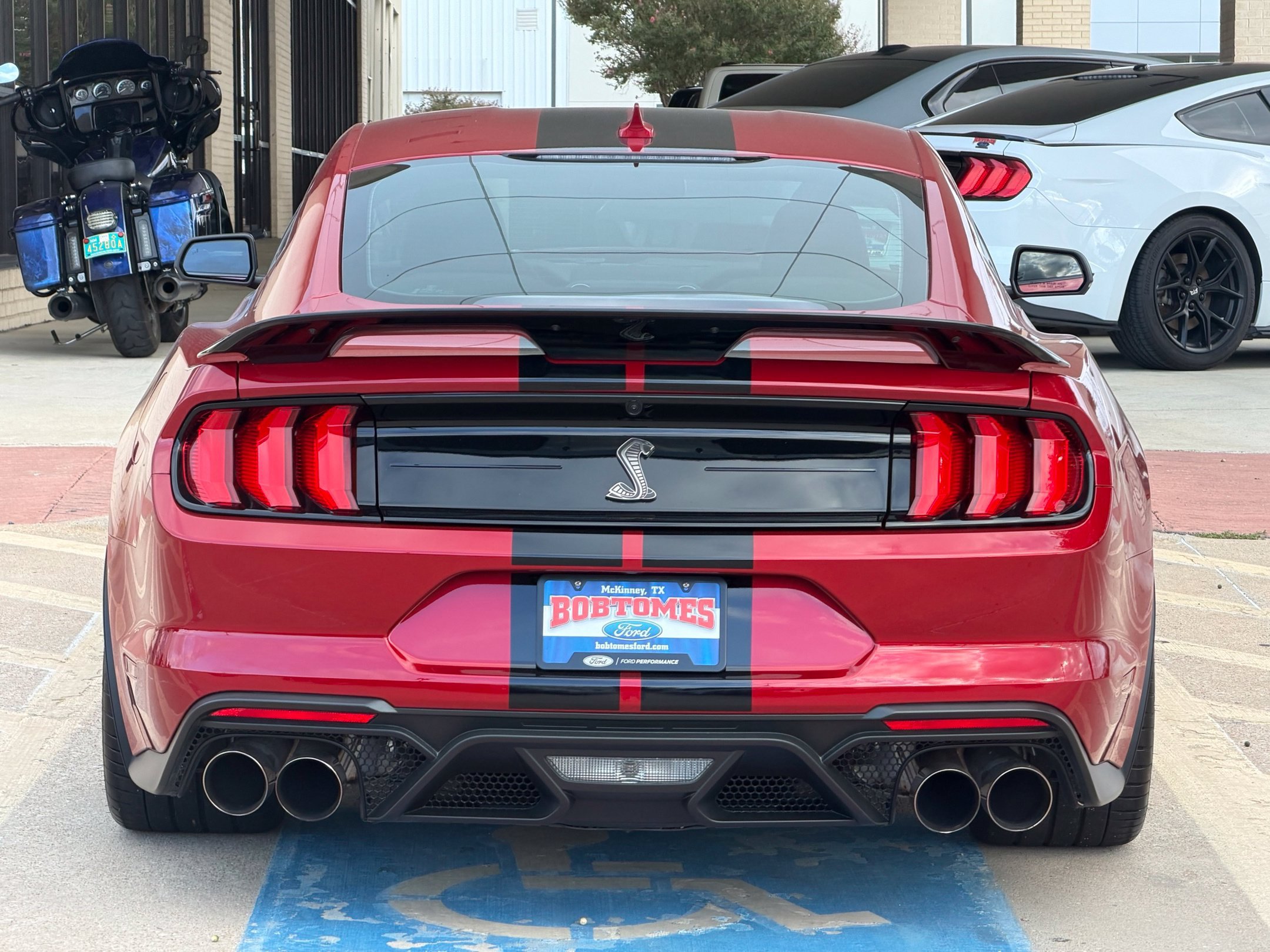 Used 2021 Ford Mustang Shelby GT500 w/ Technology Package RWD image 9