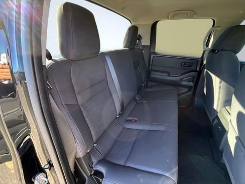 Used 2024 Nissan Frontier S image 27