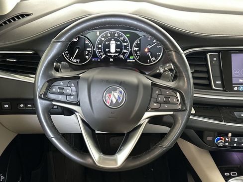 Used 2022 Buick Enclave Avenir w/ Avenir Technology Package image 18