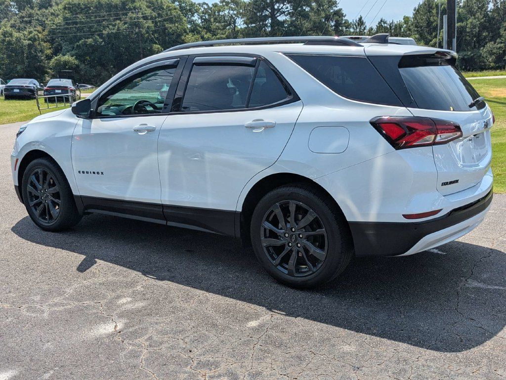 Used 2024 Chevrolet Equinox RS FWD image 4