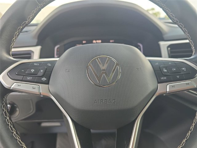 Used 2023 Volkswagen Atlas SE w/ Panoramic Sunroof Package FWD image 20