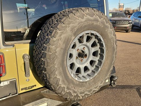 Used 2013 Jeep Wrangler Unlimited Sport image 9