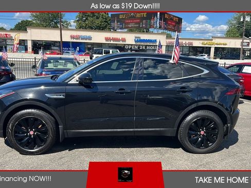 Used 2018 Jaguar E-PACE SE AWD/4WD image 2