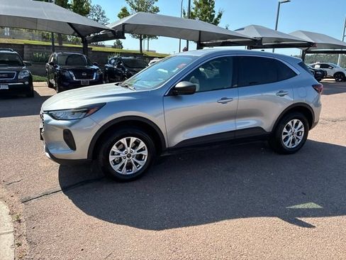 Used 2024 Ford Escape Active AWD/4WD image 4