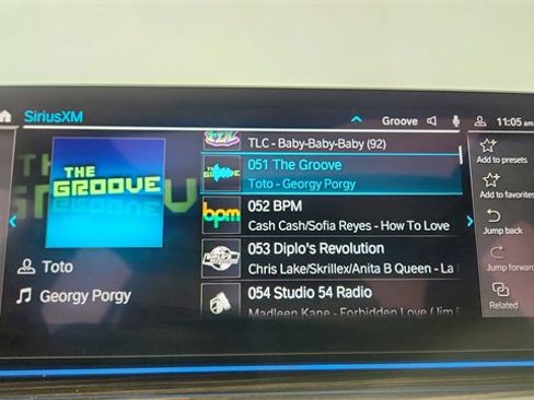 Used 2023 BMW 530e xDrive w/ Premium Package image 46