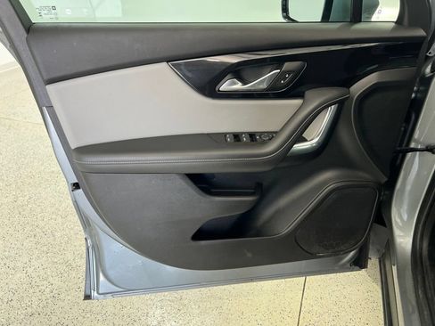 Used 2023 Chevrolet Blazer LT AWD/4WD image 19