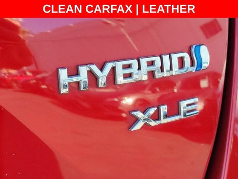 Used 2021 Toyota Prius XLE FWD image 10