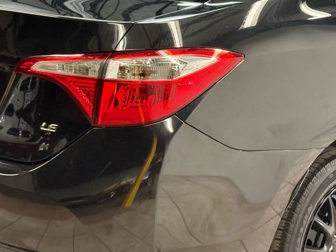 Used 2015 Toyota Corolla LE image 10