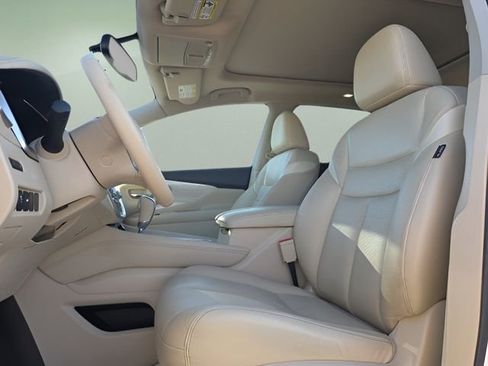 Used 2018 Nissan Murano SL w/ Moonroof Package image 9