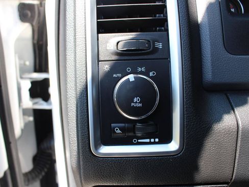 Used 2016 RAM 1500 Big Horn AWD/4WD image 18