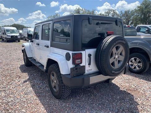 Used 2012 Jeep Wrangler Unlimited Sport image 4