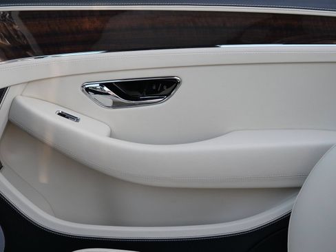 New 2026 Bentley Continental GTC AWD/4WD image 13
