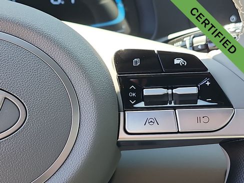 Used 2025 Hyundai Elantra Sport FWD image 27