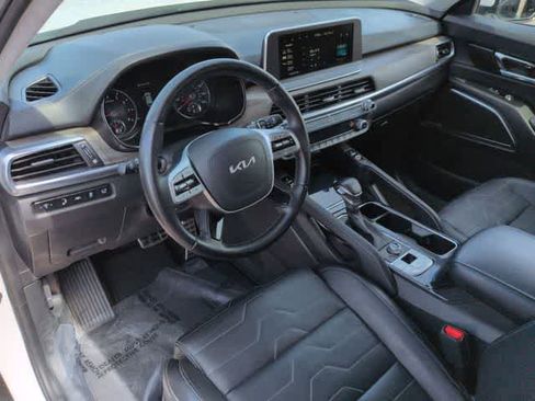 Used 2022 Kia Telluride SX w/ SX Prestige Package AWD/4WD image 10