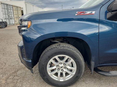 Used 2021 Chevrolet Silverado 1500 RST w/ Convenience Package II AWD/4WD image 10