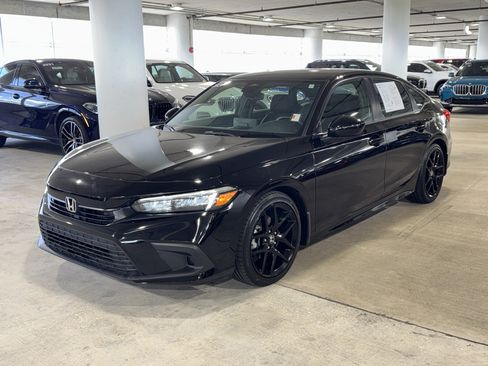 Used 2024 Honda Civic Sport image 4