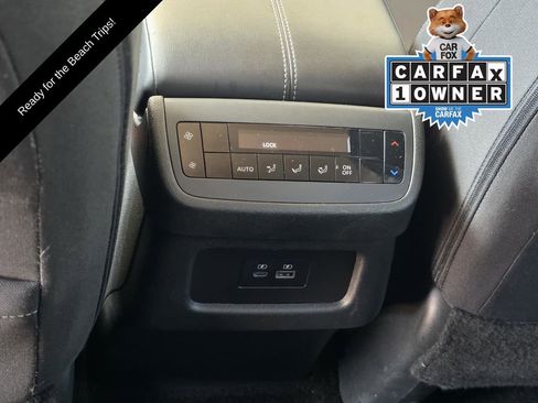 Used 2024 Nissan Pathfinder SV FWD image 11